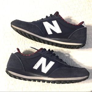 New balance 410 navy blue sneakers